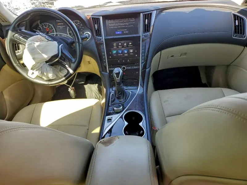 2018 INFINITI Q50 LUXE  