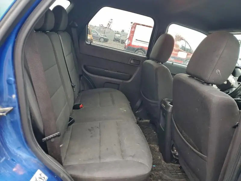 2011 FORD ESCAPE XLT  