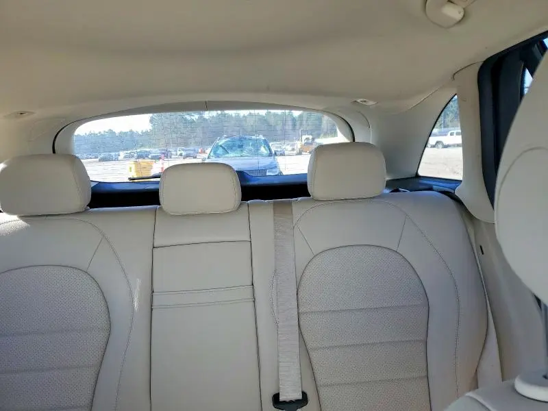 2017 MERCEDES-BENZ GLC 300  