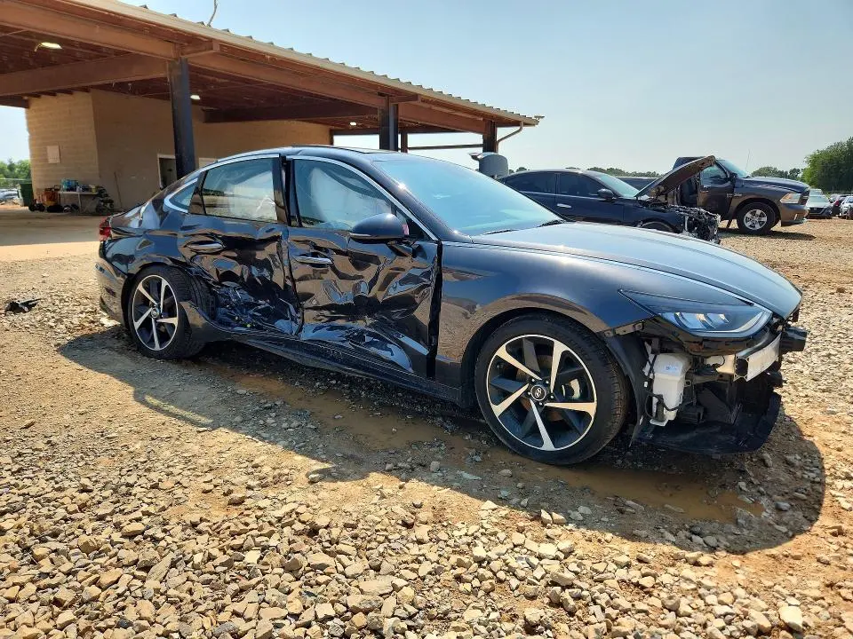 2021 HYUNDAI SONATA SEL PLUS  