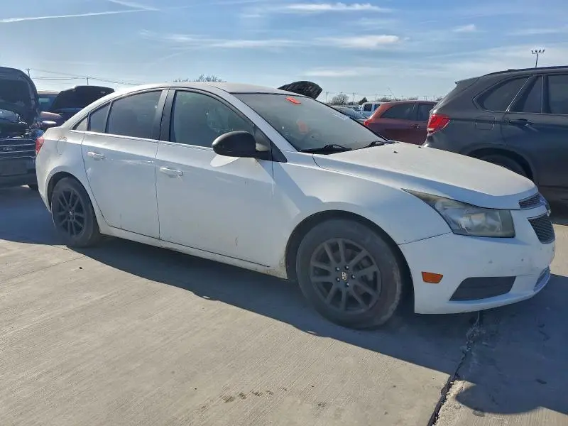 2012 CHEVROLET CRUZE LS  