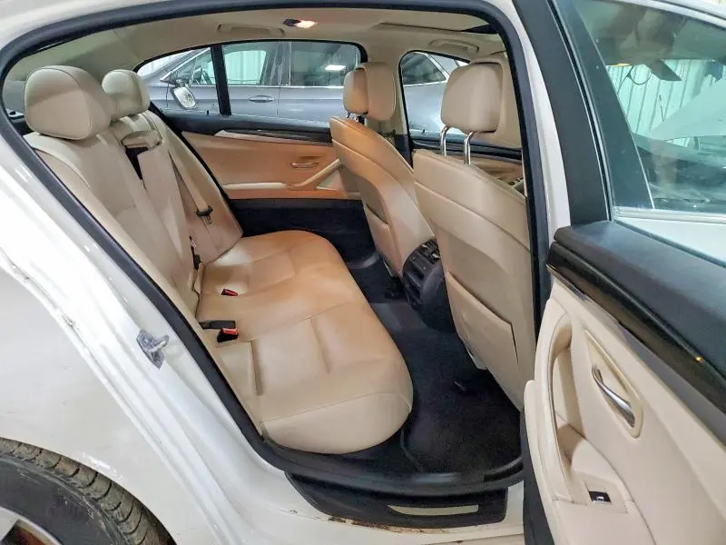 2013 BMW 528 XI  