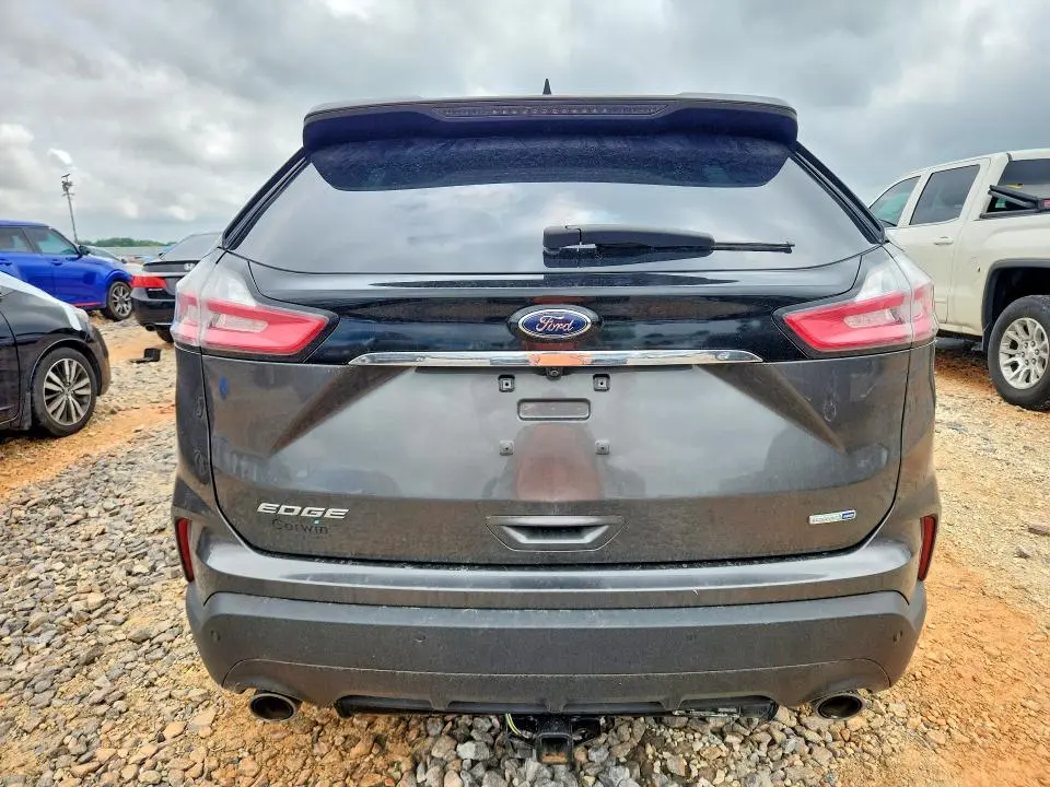 2020 FORD EDGE SE  