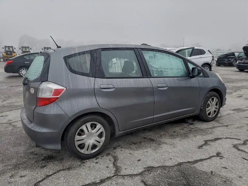 2011 HONDA FIT   