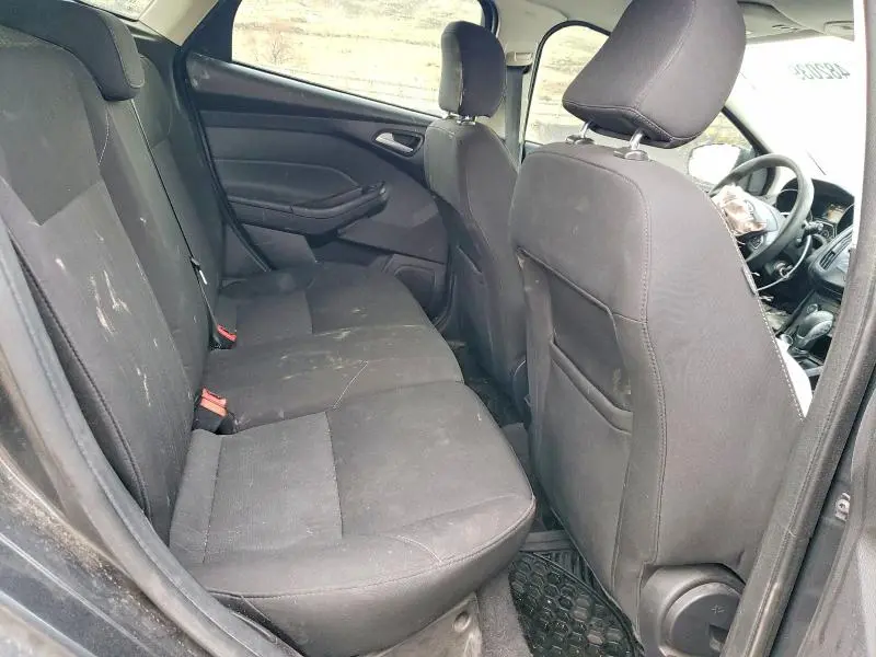 2017 FORD FOCUS SE  