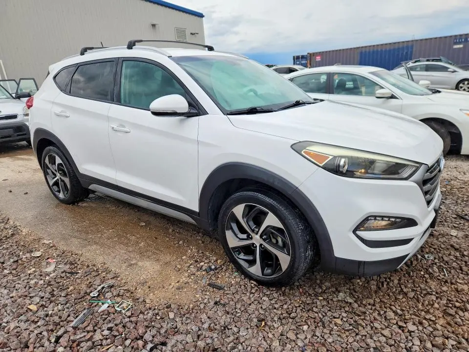 2017 HYUNDAI TUCSON SPORT  
