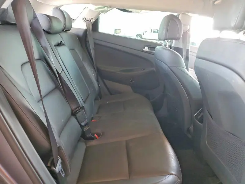 2018 HYUNDAI TUCSON SEL PLUS  