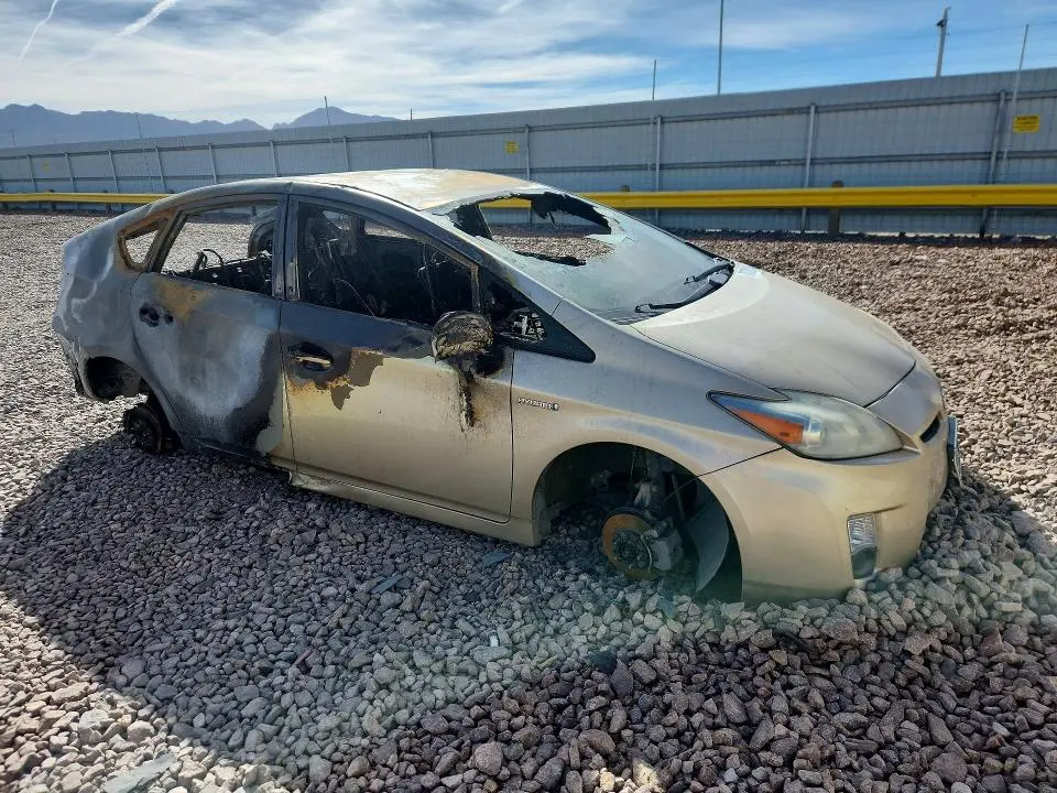 2010 TOYOTA PRIUS II  