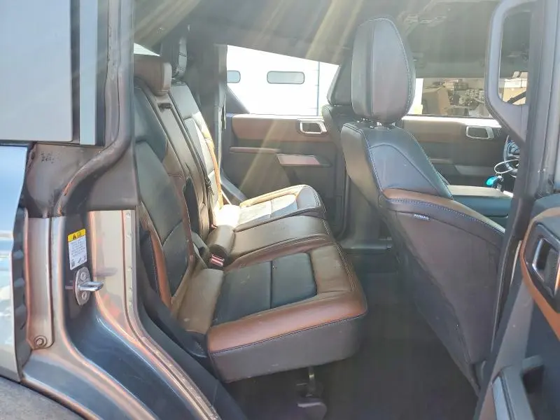 2022 FORD BRONCO BASE  