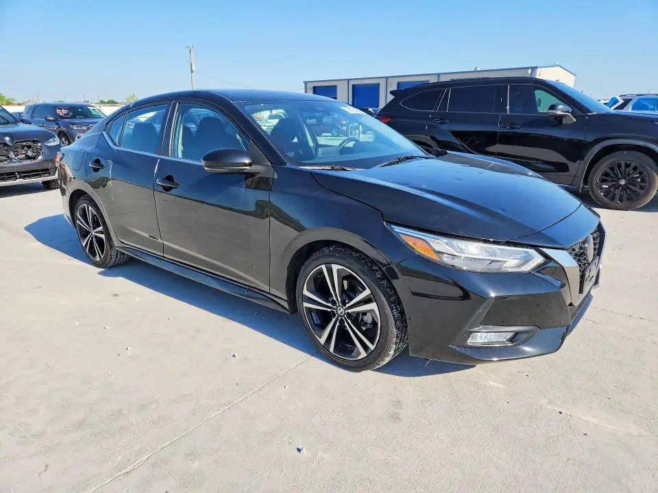 2022 NISSAN SENTRA SR  