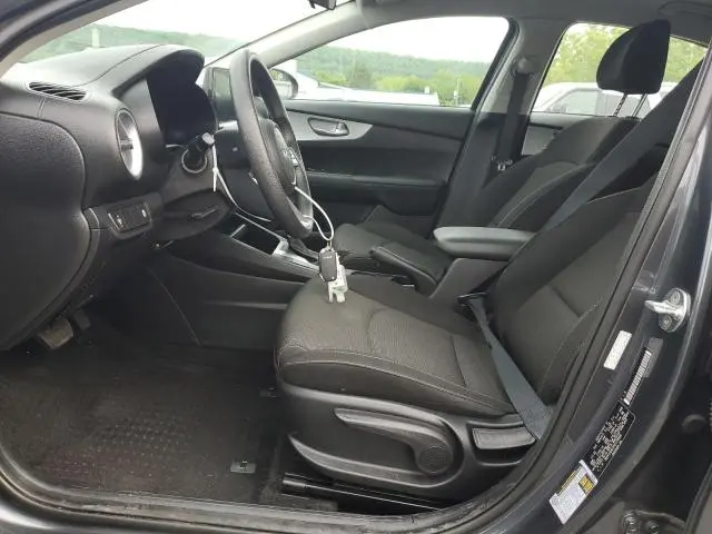 2023 KIA FORTE LX  
