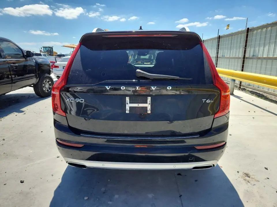 2019 VOLVO XC90 T6 MOMENTUM  