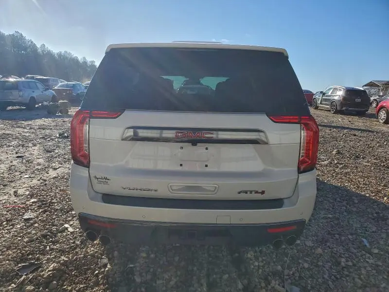 2023 GMC YUKON AT4  