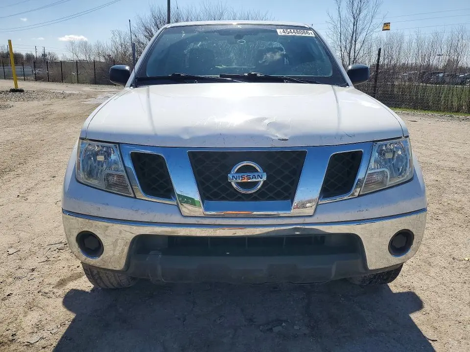 2011 NISSAN FRONTIER S  