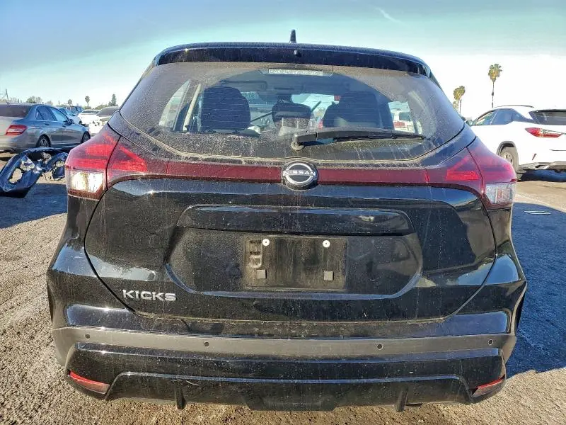 2024 NISSAN KICKS S  