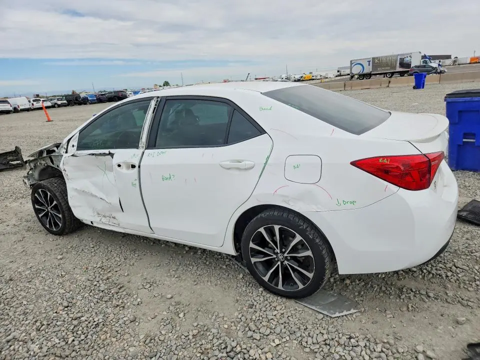 2019 TOYOTA COROLLA SE  