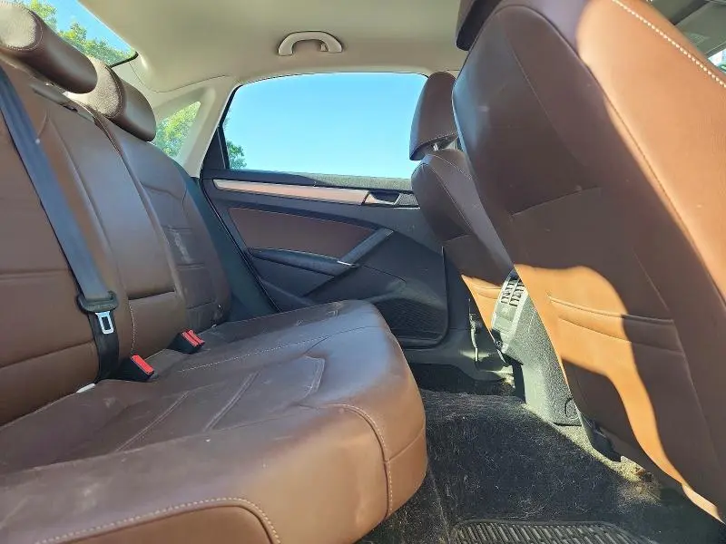 2021 VOLKSWAGEN PASSAT SE  