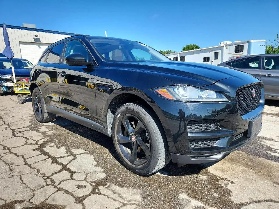 2017 JAGUAR F-PACE PREMIUM  