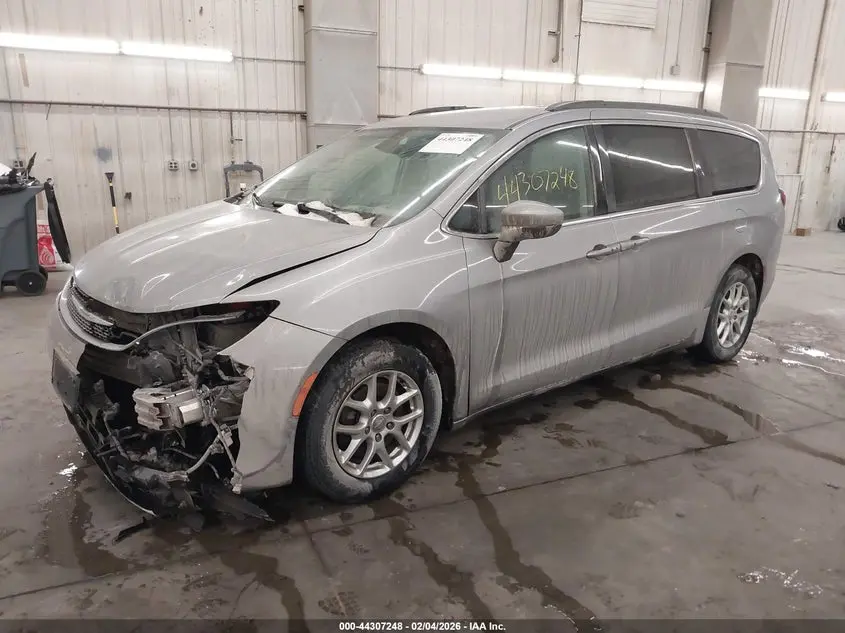 2020 CHRYSLER VOYAGER LXI