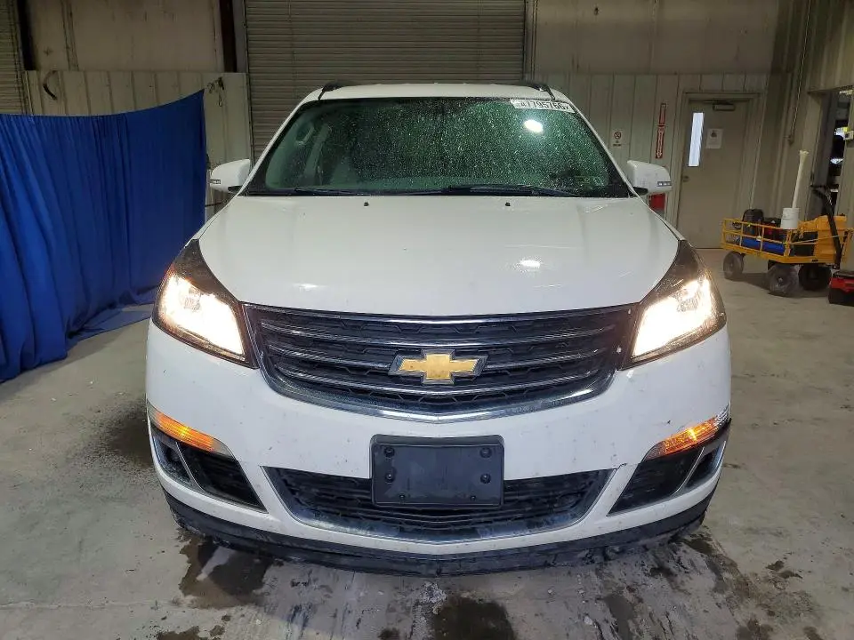 2014 CHEVROLET TRAVERSE LT  