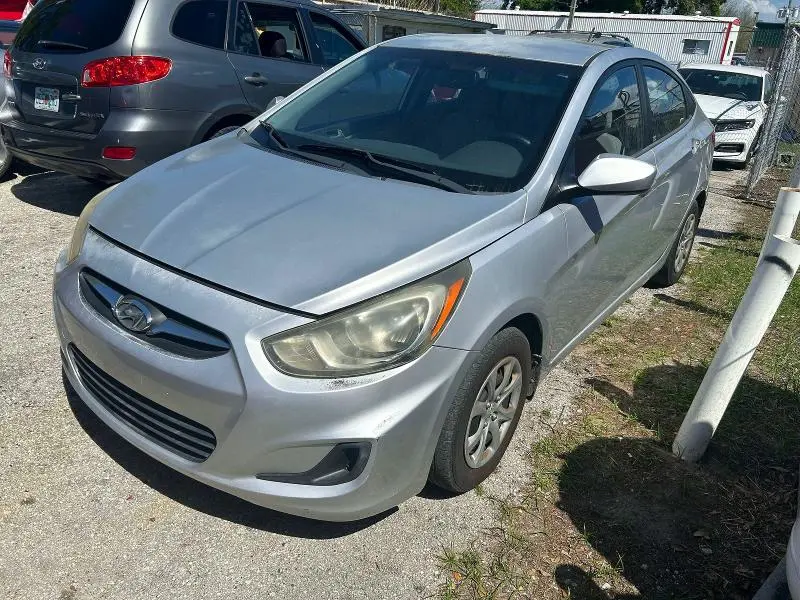 2012 HYUNDAI ACCENT GLS  