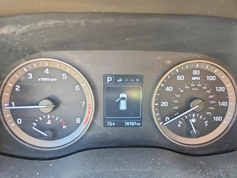 2017 HYUNDAI TUCSON SE  