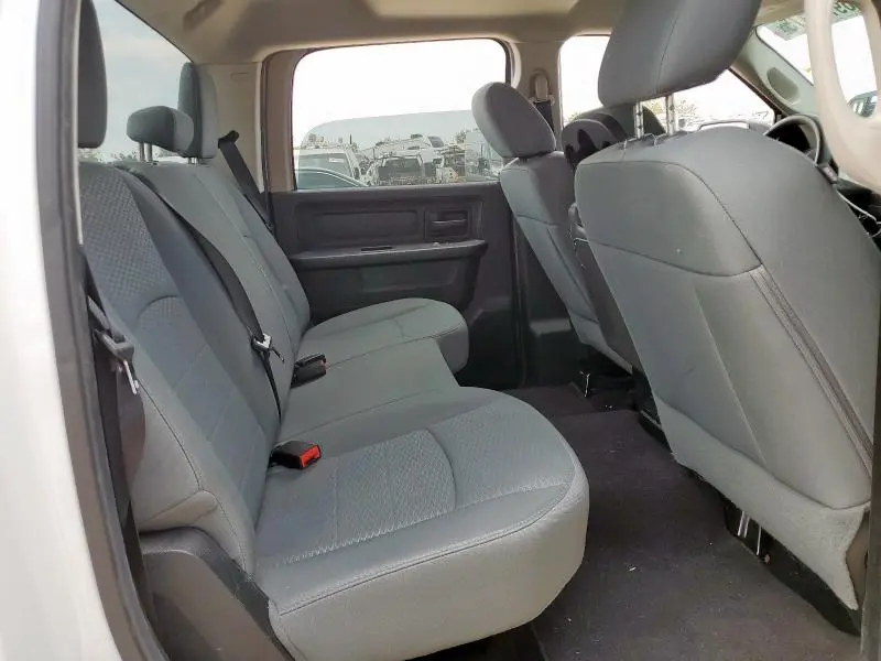 2014 RAM 1500 ST  
