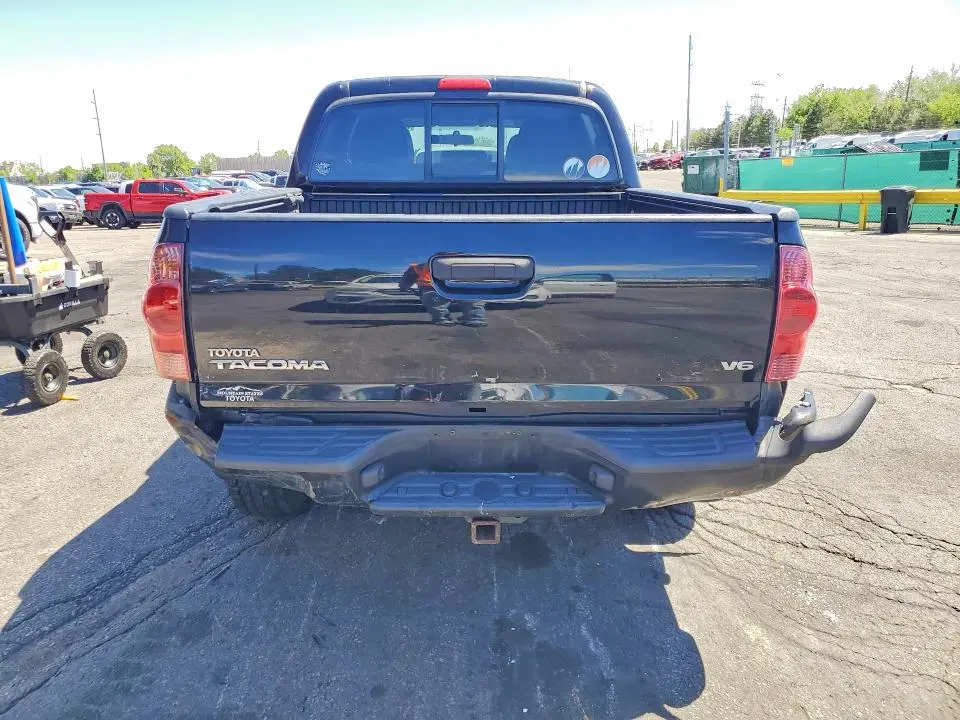 2015 TOYOTA TACOMA V6  