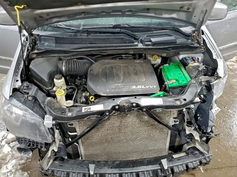 2015 CHRYSLER TOWN & COUNTRY S  