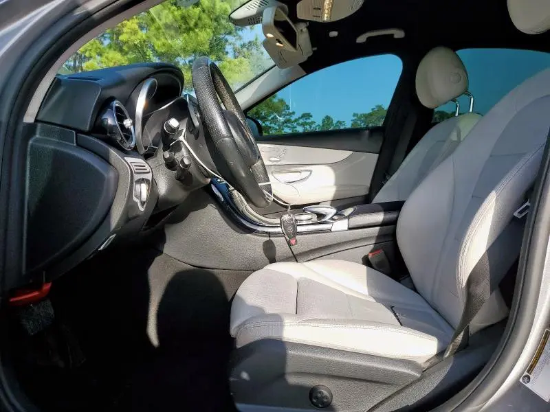 2015 MERCEDES-BENZ C 300  