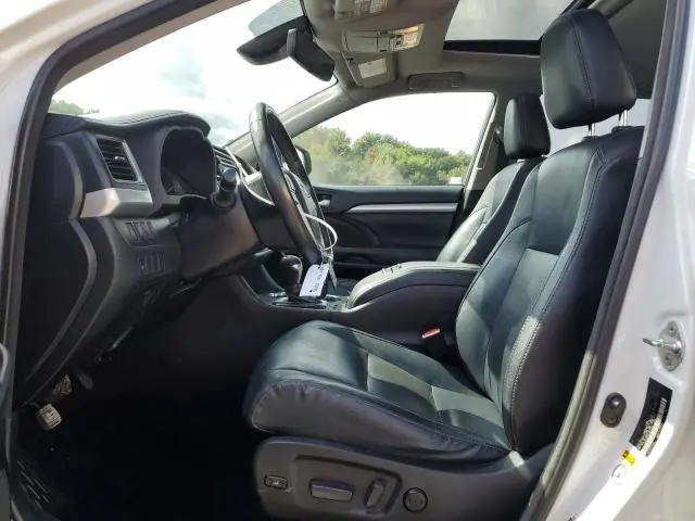 2018 TOYOTA HIGHLANDER SE  