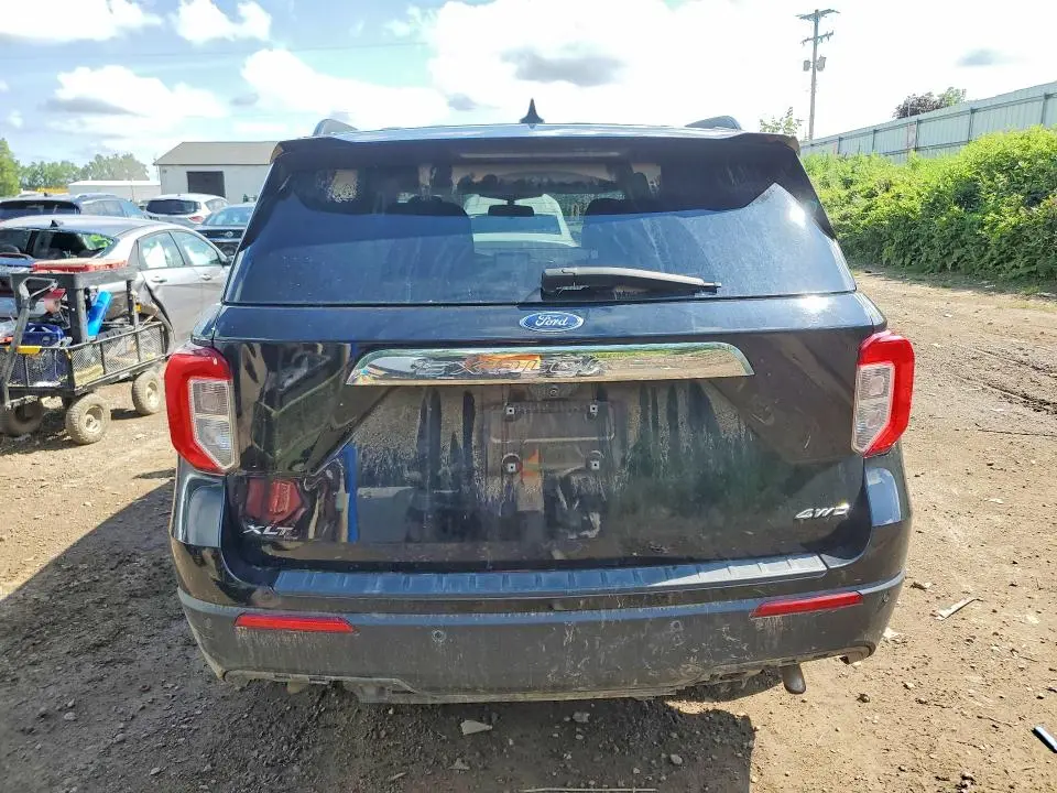 2021 FORD EXPLORER XLT  