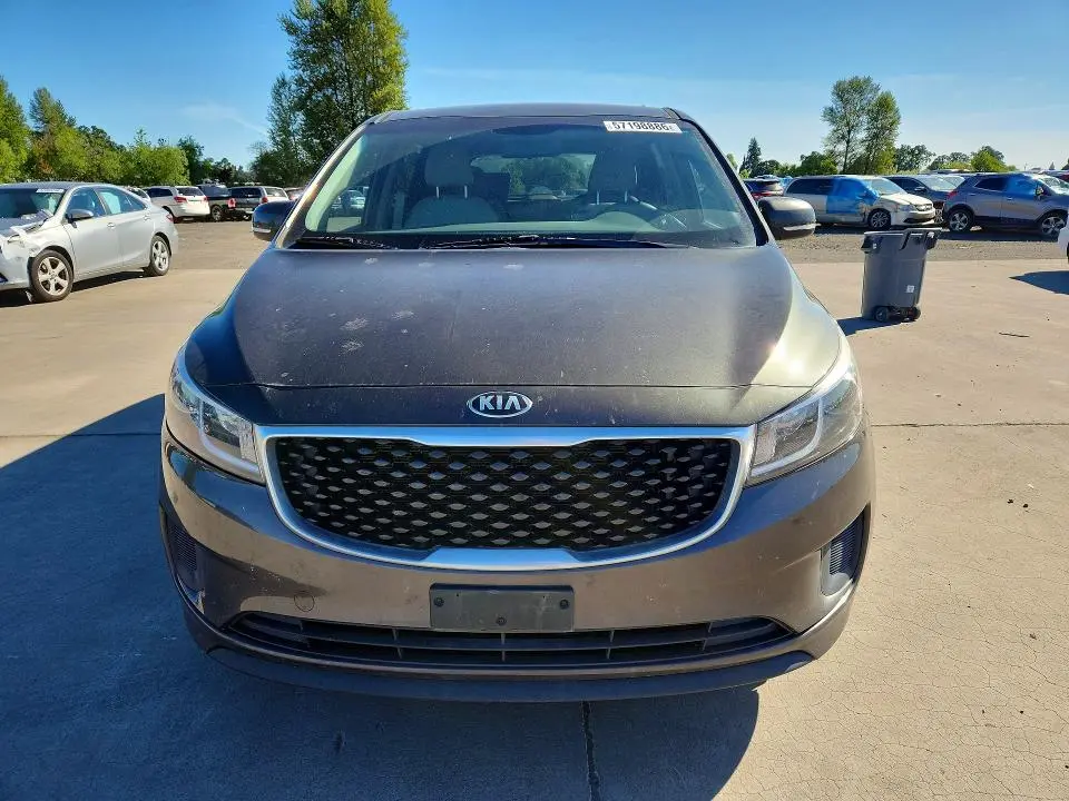 2016 KIA SEDONA LX  