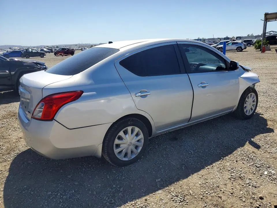2013 NISSAN VERSA 1.6 S  