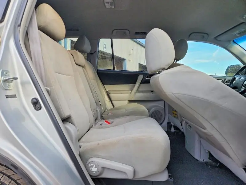 2012 TOYOTA HIGHLANDER BASE  