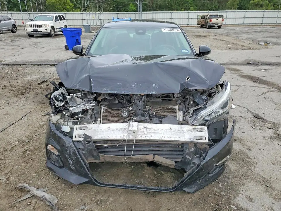 2019 NISSAN ALTIMA SV  