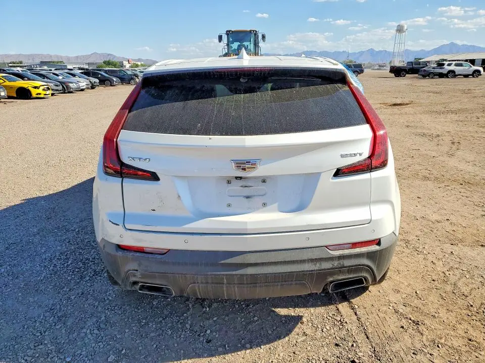 2019 CADILLAC XT4 LUXURY  
