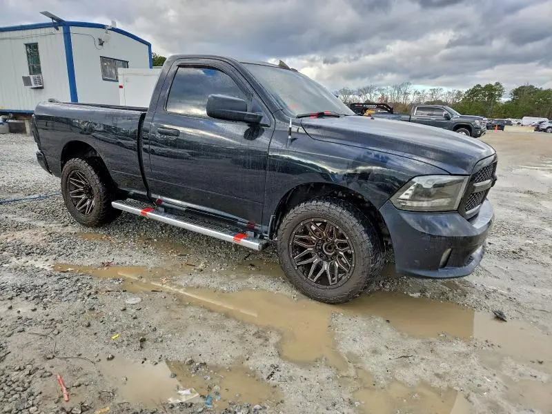 2014 RAM 1500 ST  