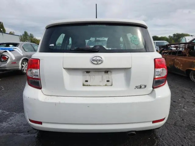 2010 TOYOTA SCION XD   