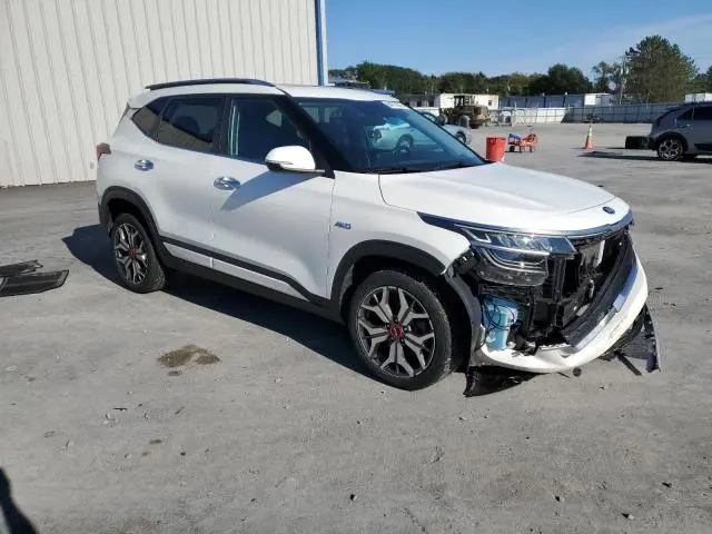 2021 KIA SELTOS SX