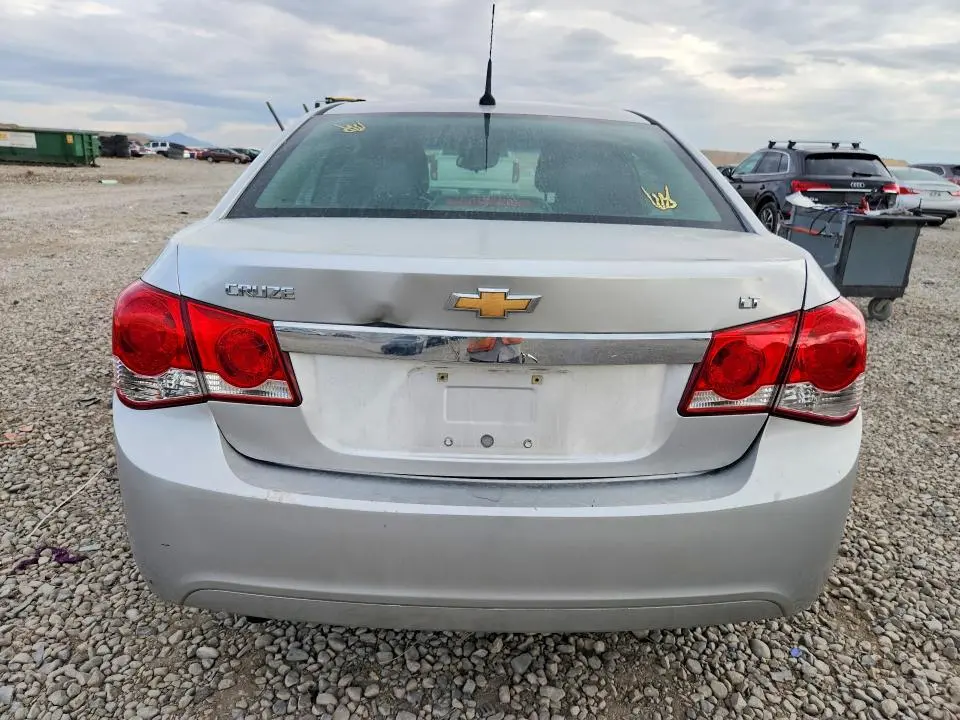 2014 CHEVROLET CRUZE LT  