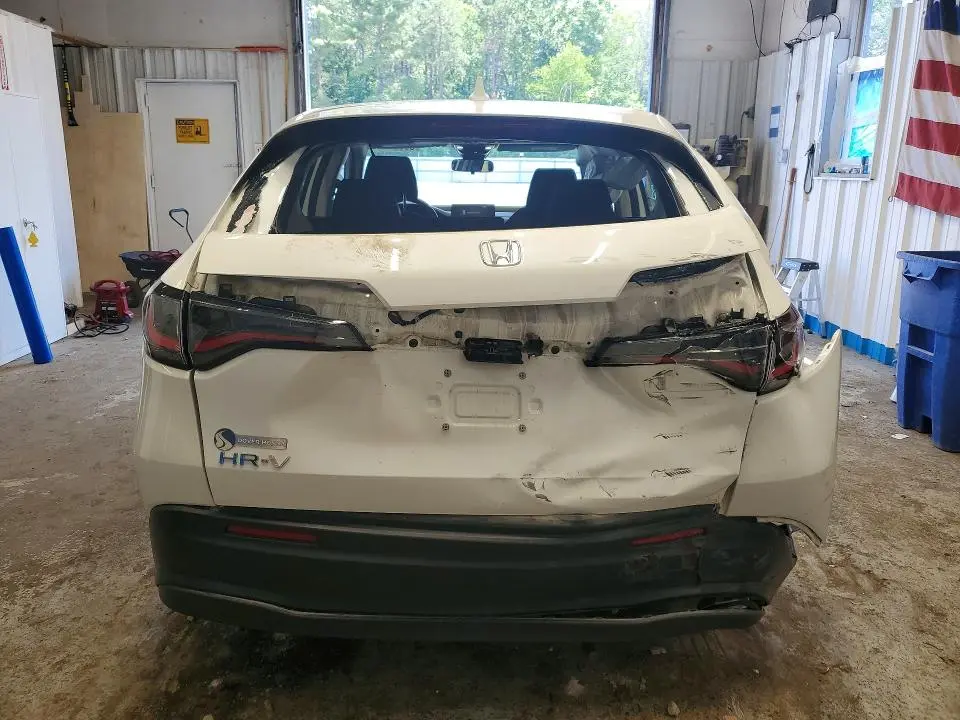 2024 HONDA HR-V LX  
