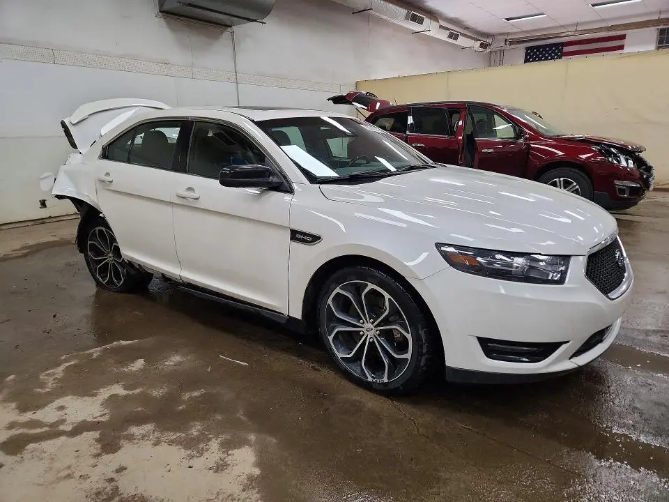 2016 FORD TAURUS SHO  