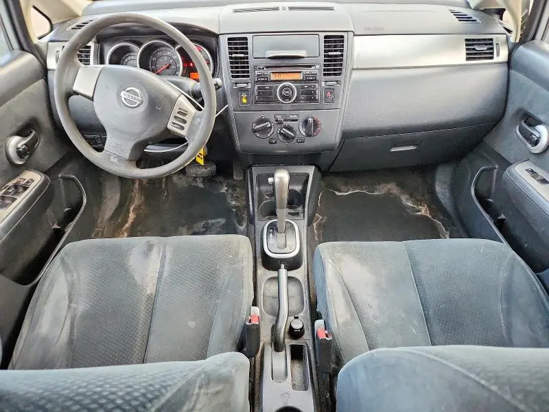 2011 NISSAN VERSA 1.8 S  
