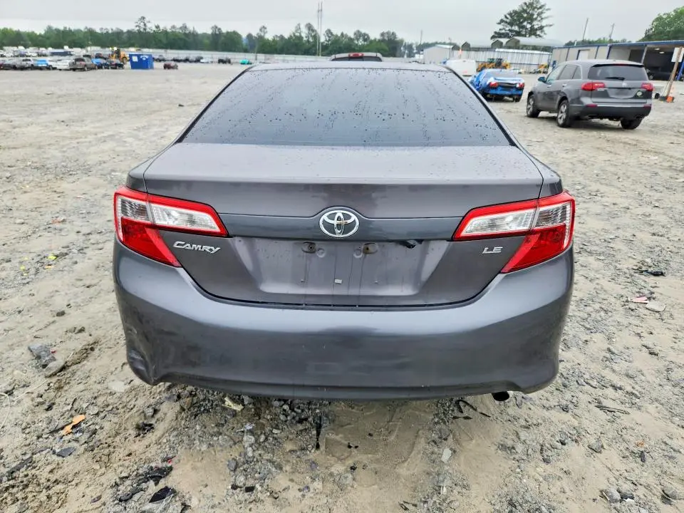 2014 TOYOTA CAMRY LE  