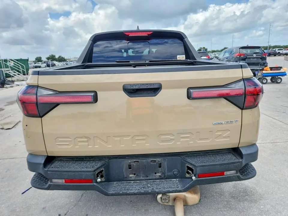 2023 HYUNDAI SANTA CRUZ SE  
