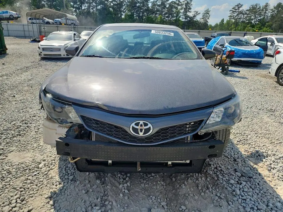 2013 TOYOTA CAMRY SE  