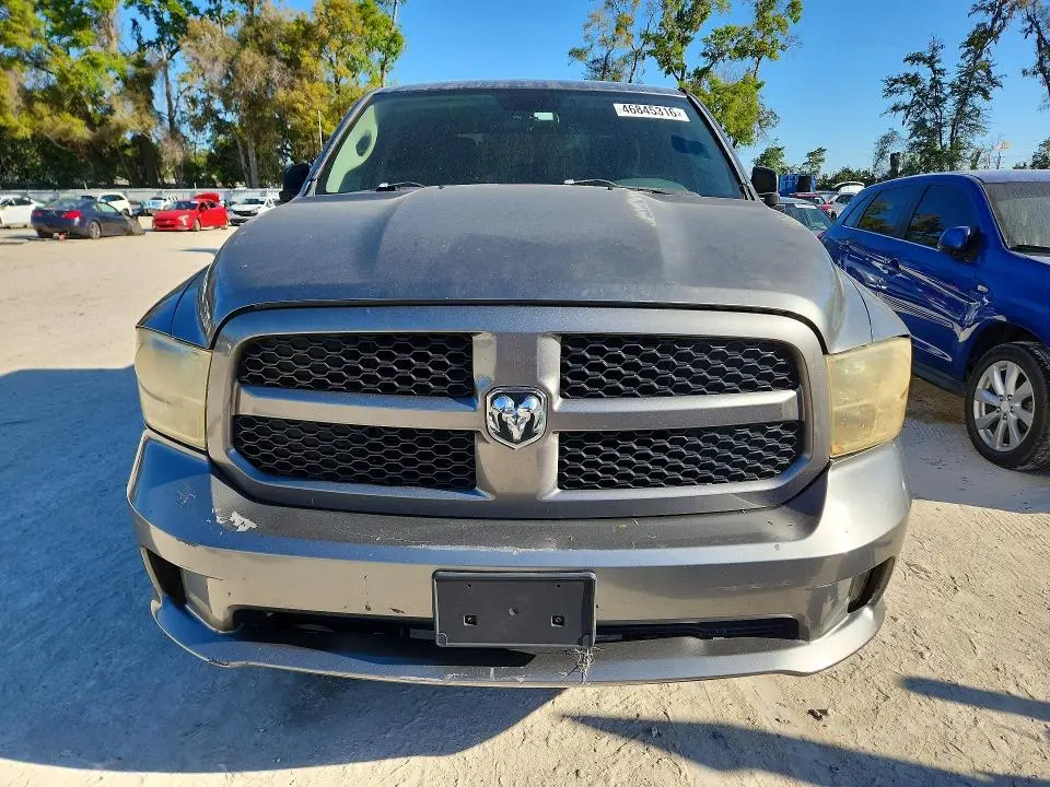 2013 RAM 1500 ST  