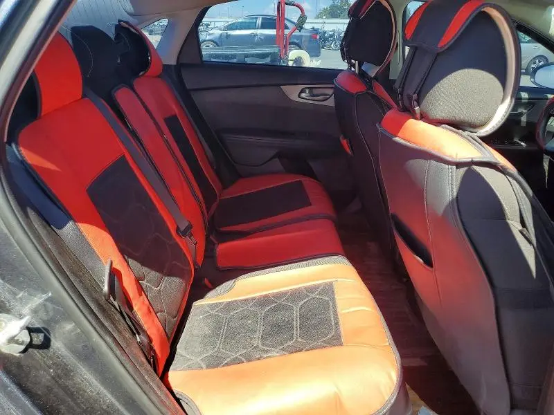 2020 KIA FORTE LXS  
