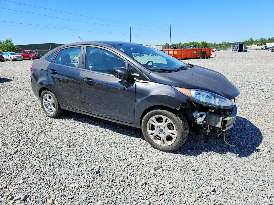 2015 FORD FIESTA SE  